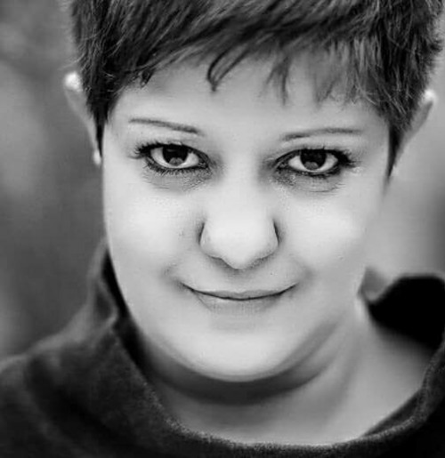 Afsane Ehsandar