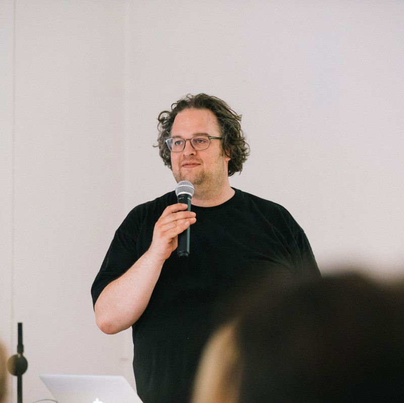 jan_kampshoff-800x799-q92